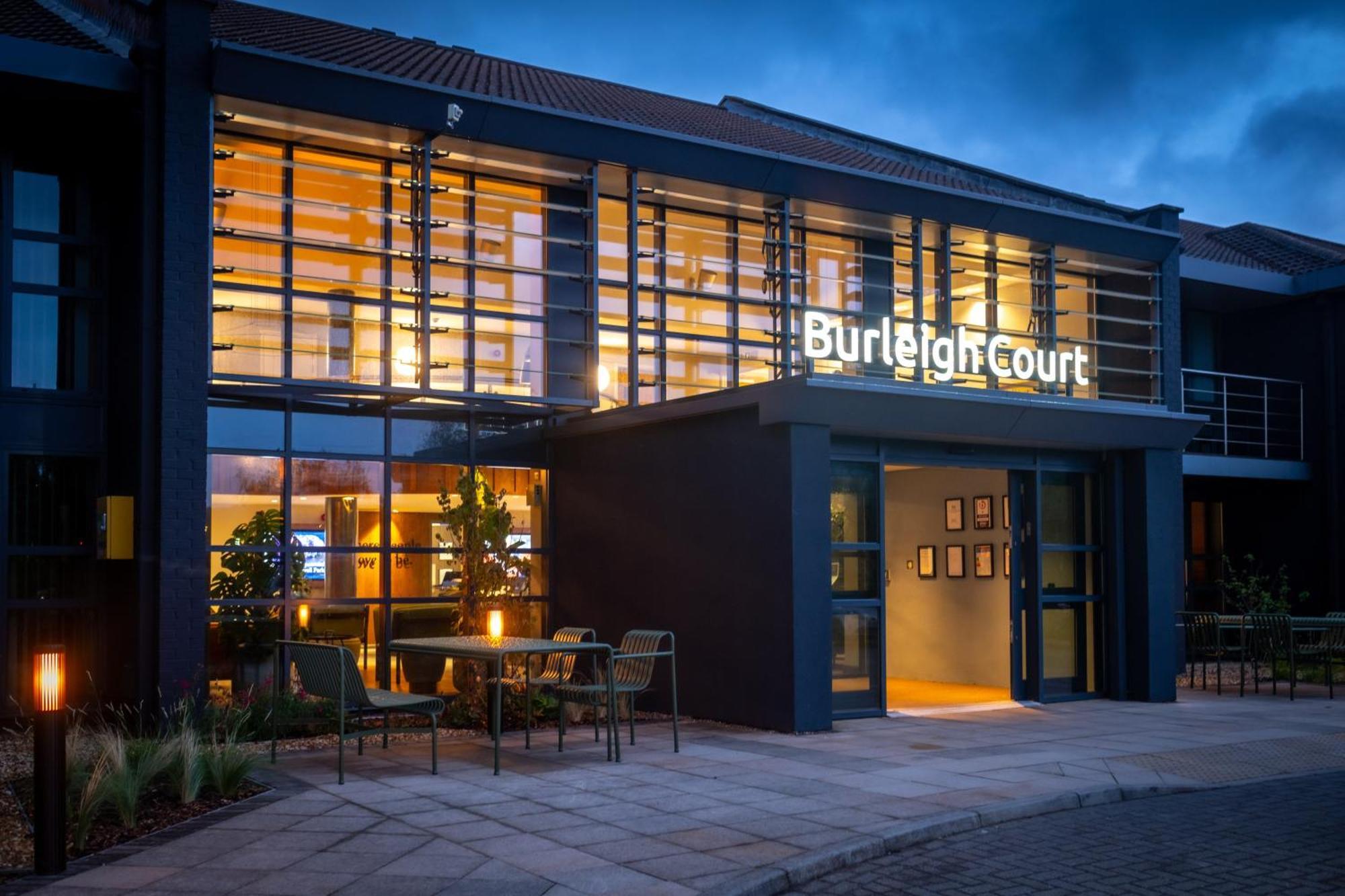 Burleigh Court Hotel And Leisure Лафборо Экстерьер фото